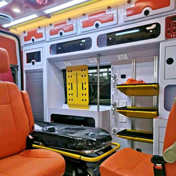 浉河长途救护车护送病人租赁价格